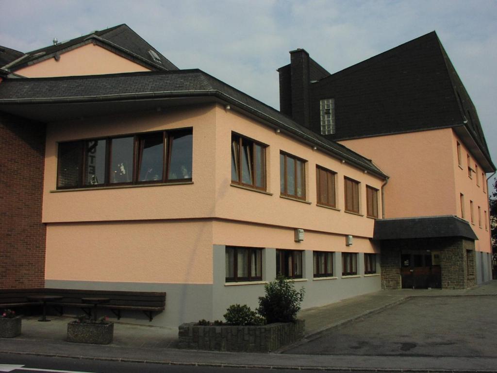 Hotel Restaurant Braas Esch-sur-Sûre Zewnętrze zdjęcie
