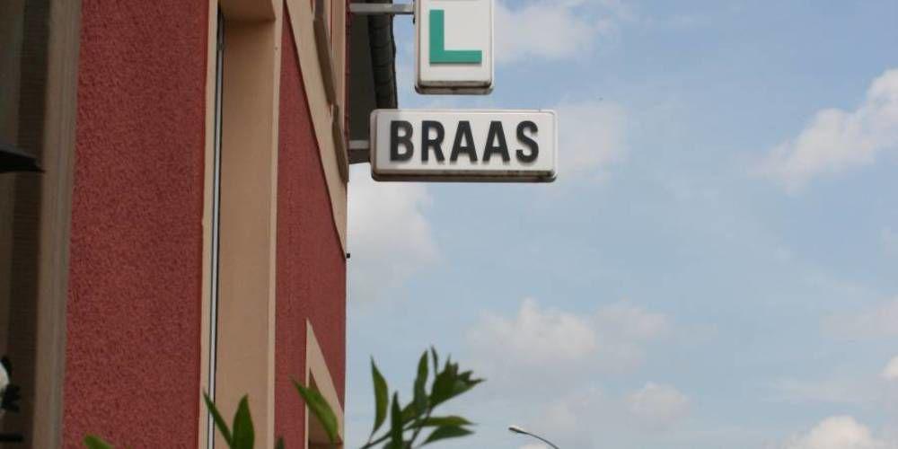 Hotel Restaurant Braas Esch-sur-Sûre Zewnętrze zdjęcie